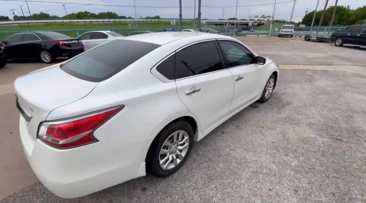 Nissan Altima