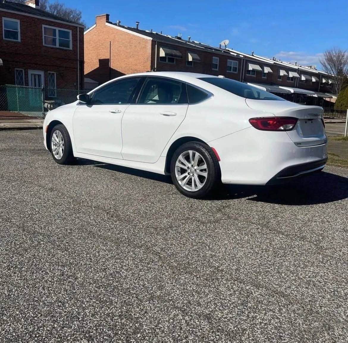 Chrysler 200
