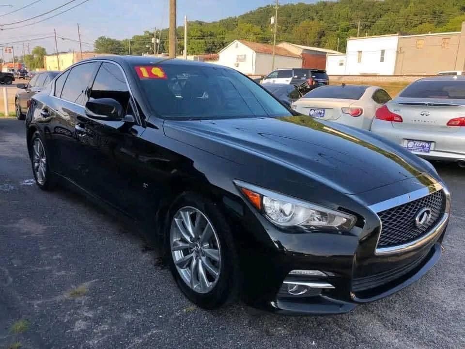 Infiniti Q50
